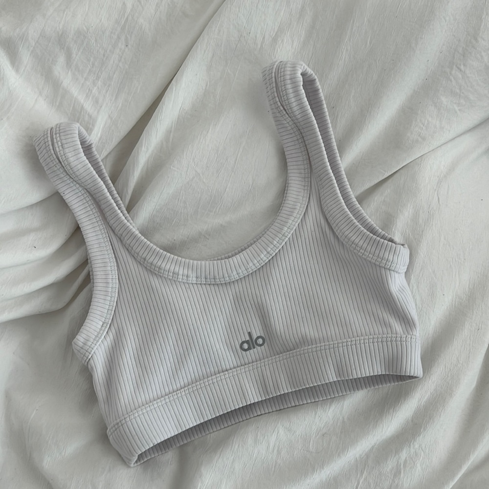 Alo Yoga Wellness Bra in White XS